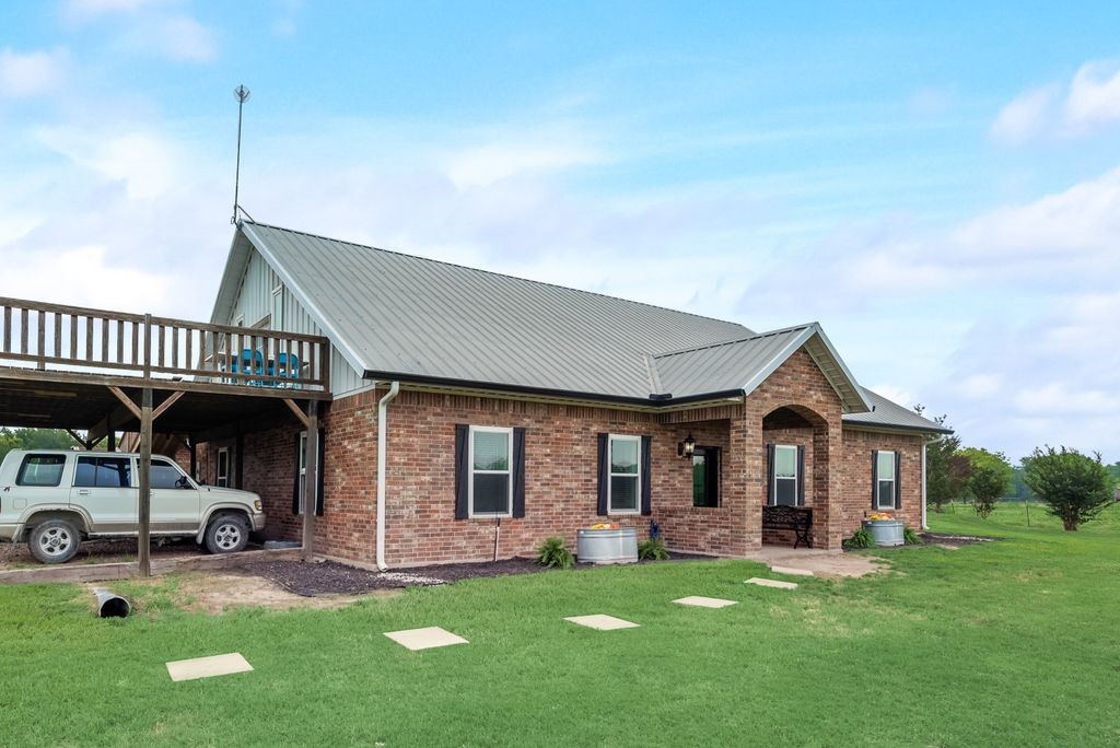 344 County Road 2171
