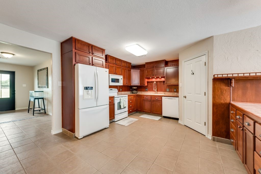 344 County Road 2171