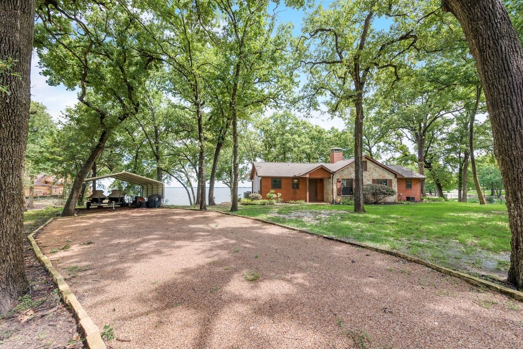 133 Lakeview Drive