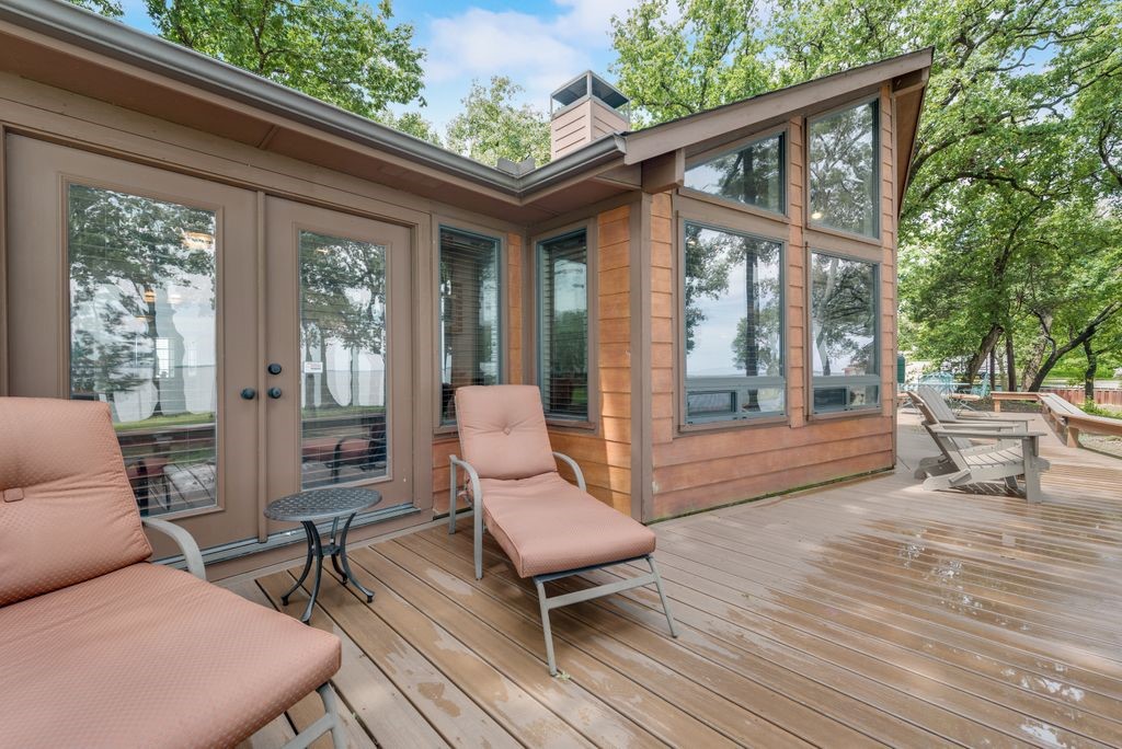 133 Lakeview Drive