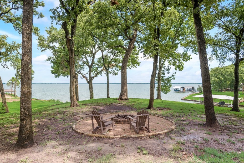 133 Lakeview Drive