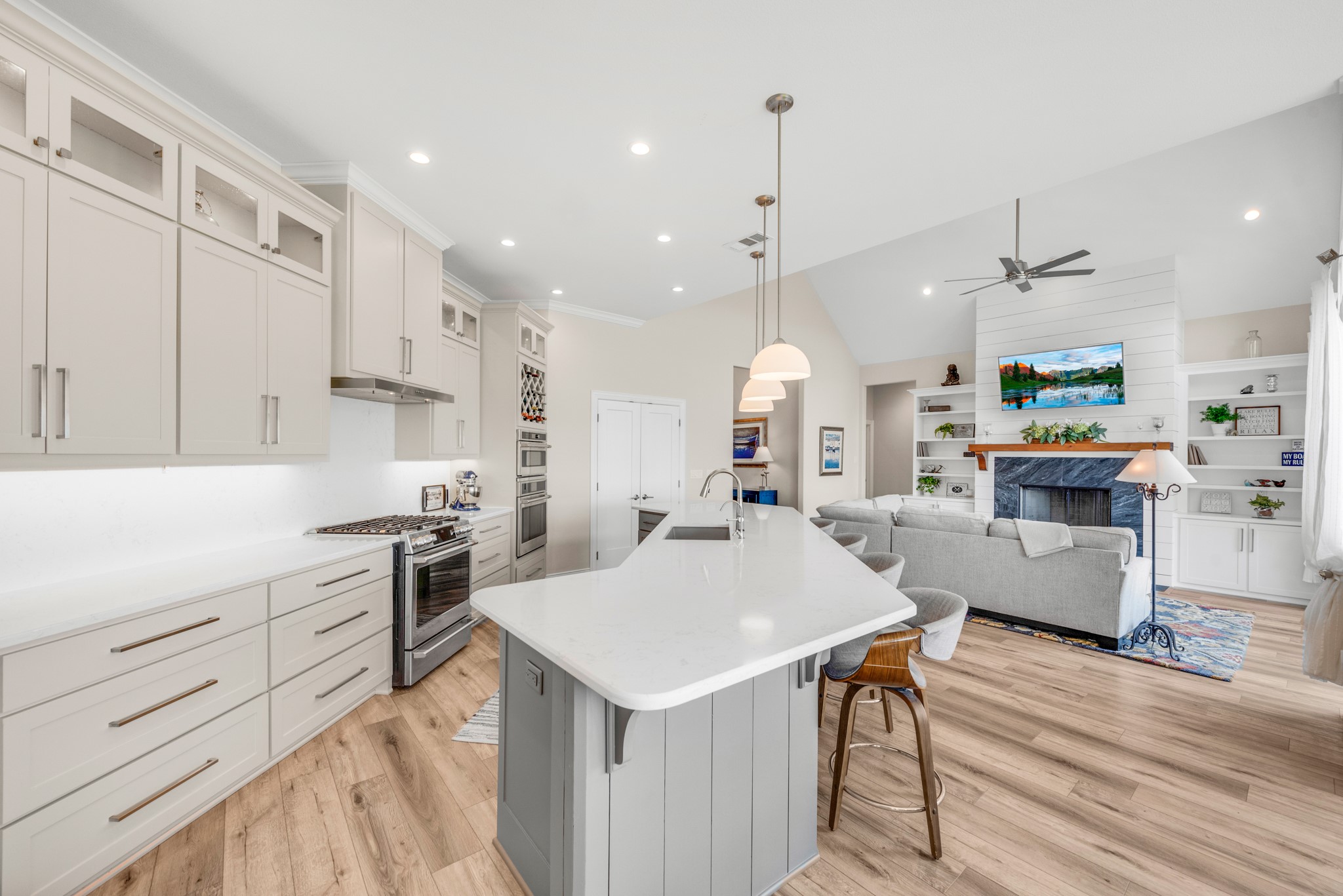 3218 Francisco Bay Drive