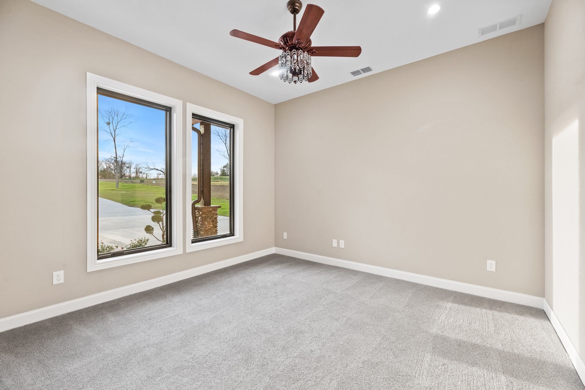 340 Emerald Lane