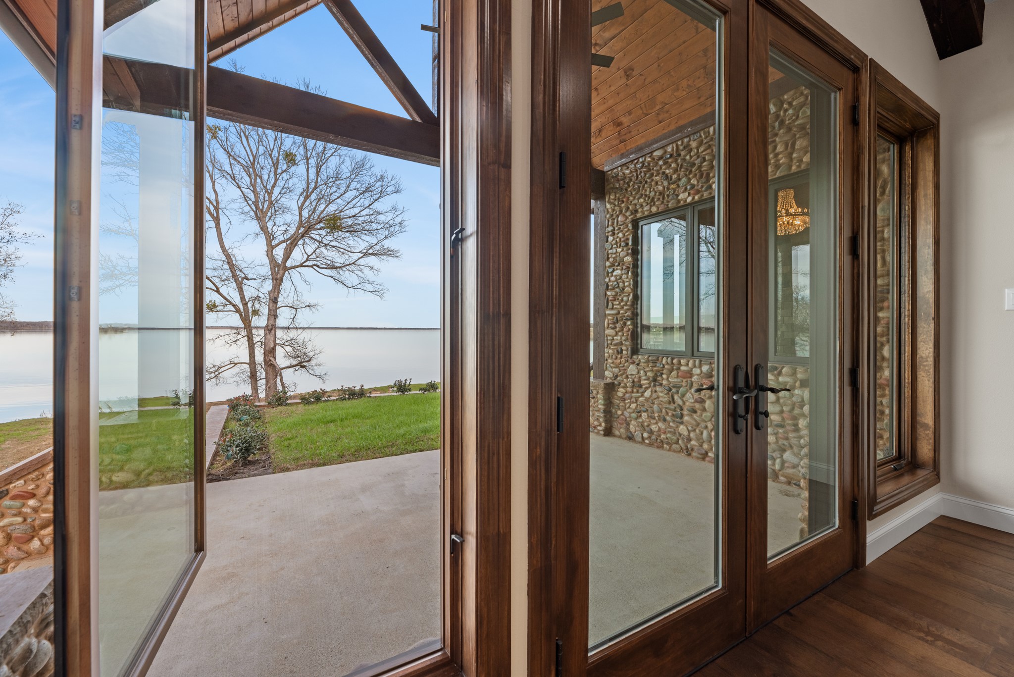 340 Emerald Lane