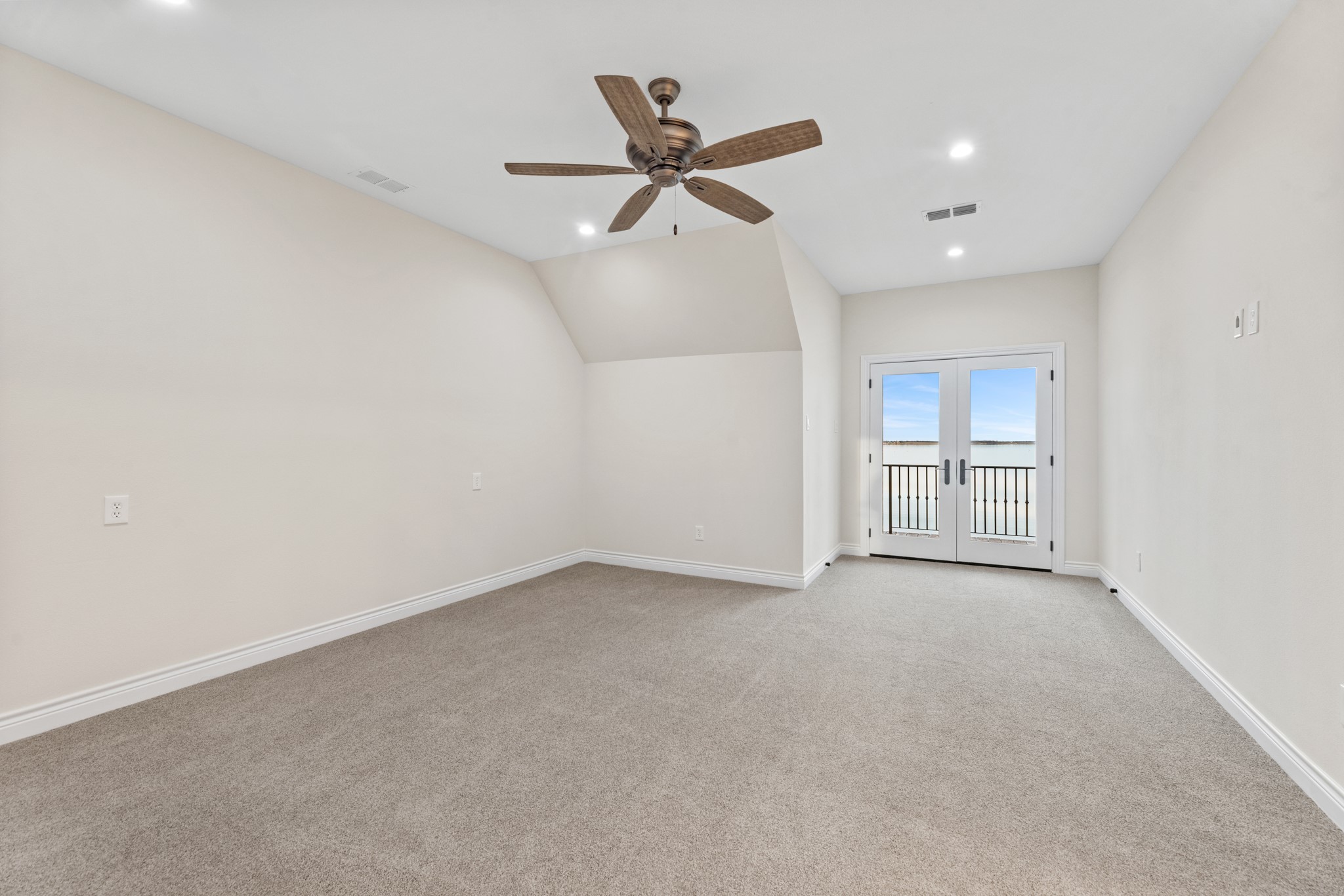 340 Emerald Lane