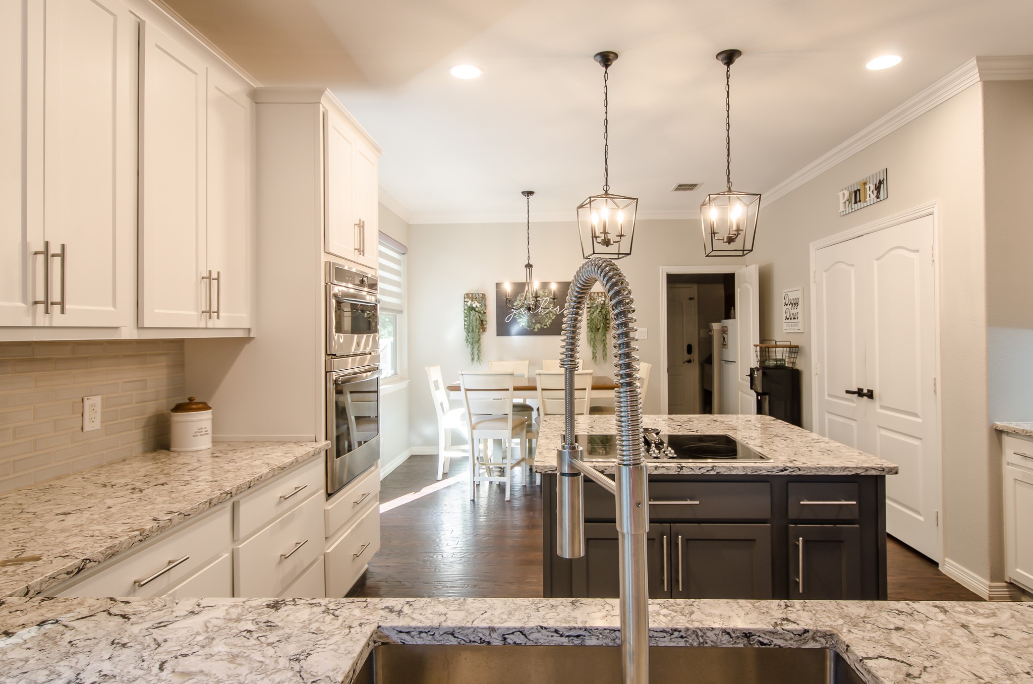 3653 NE County Road 0095