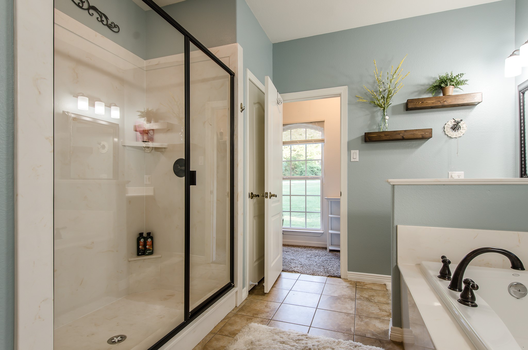 3653 NE County Road 0095