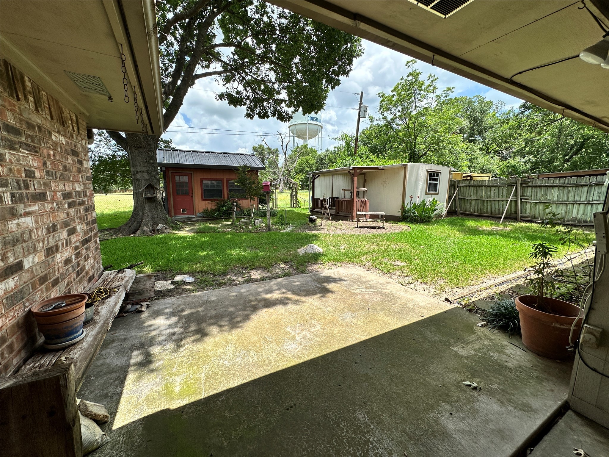 120 W Drane Avenue