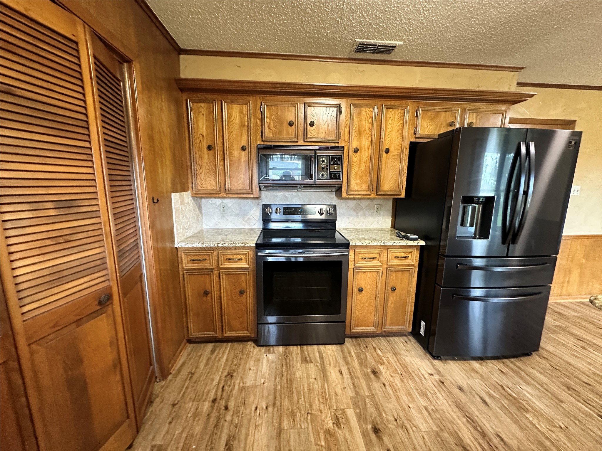 120 W Drane Avenue