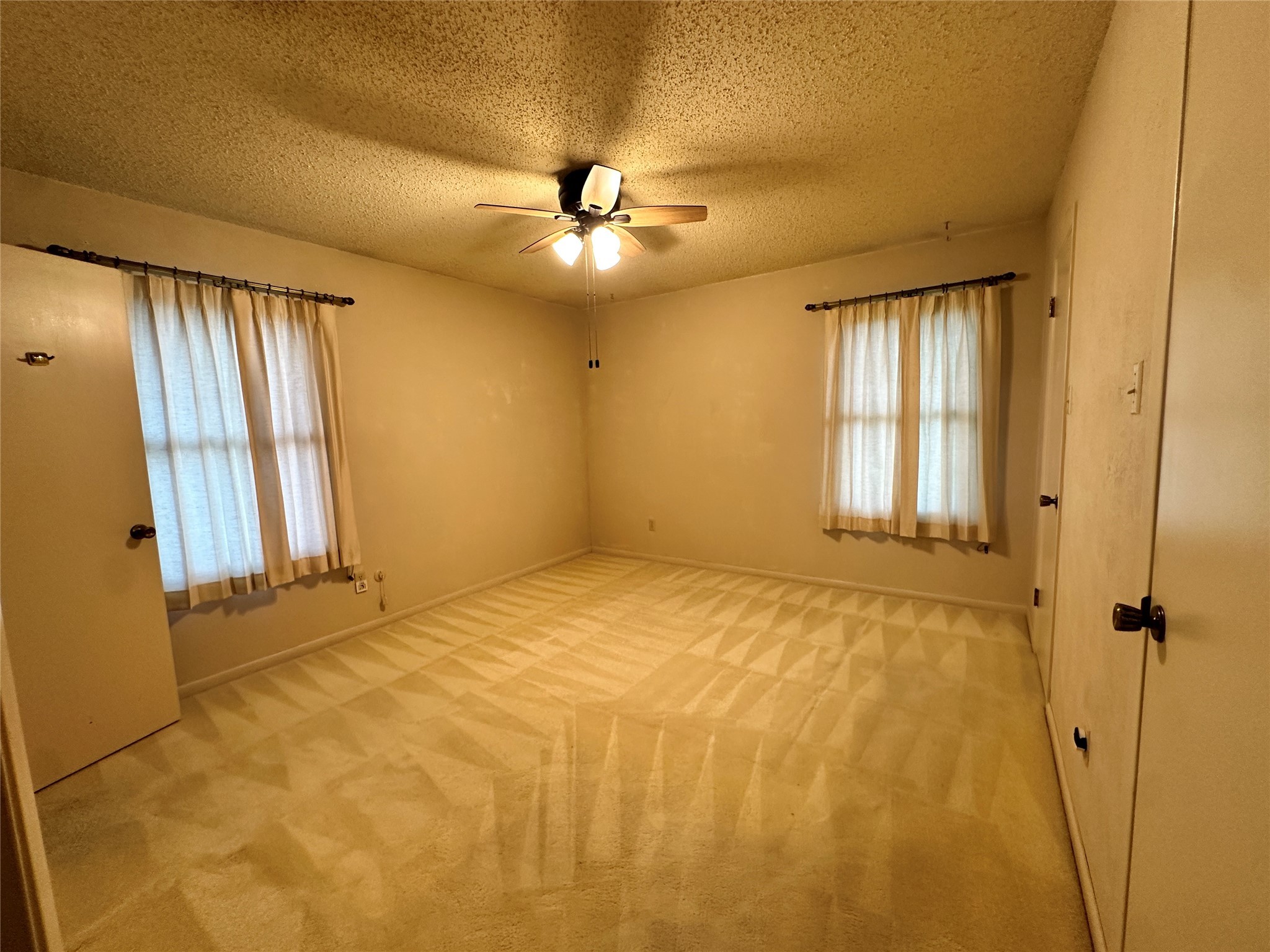 120 W Drane Avenue