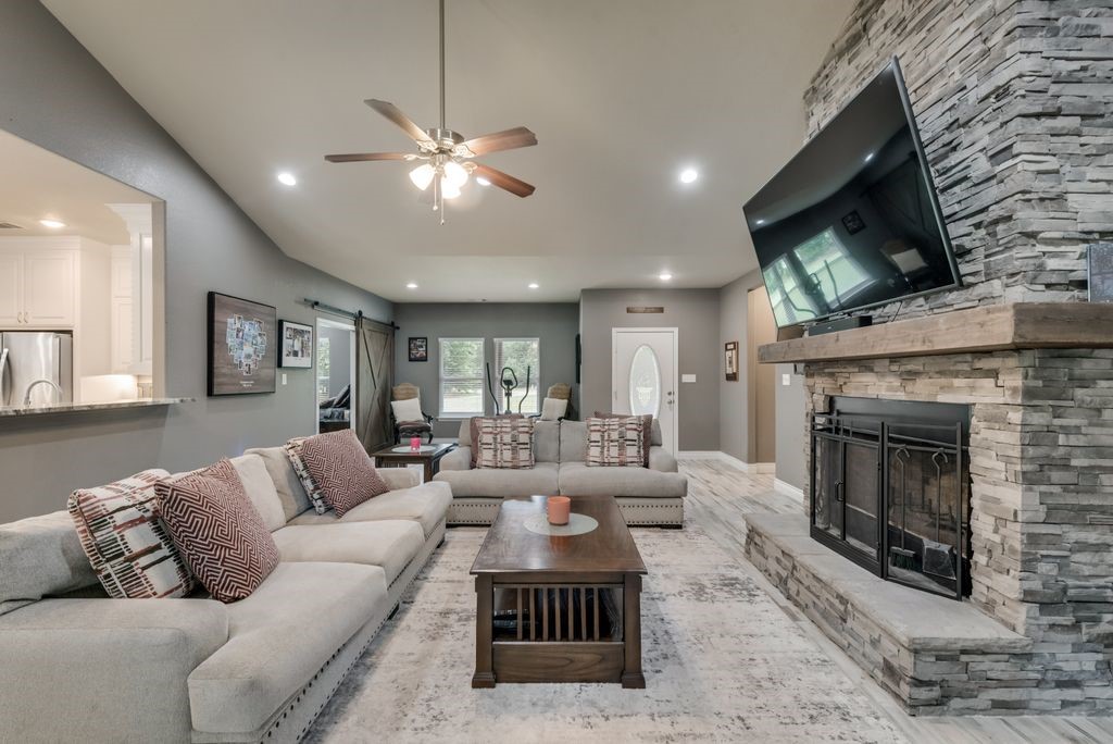733 Waters Edge Drive