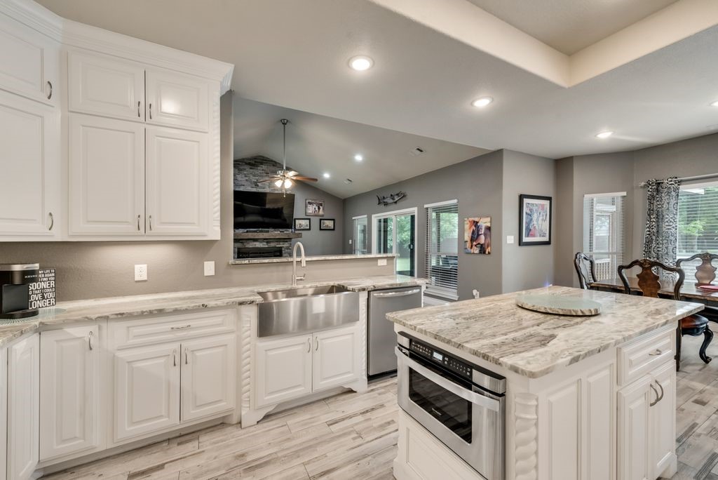 733 Waters Edge Drive