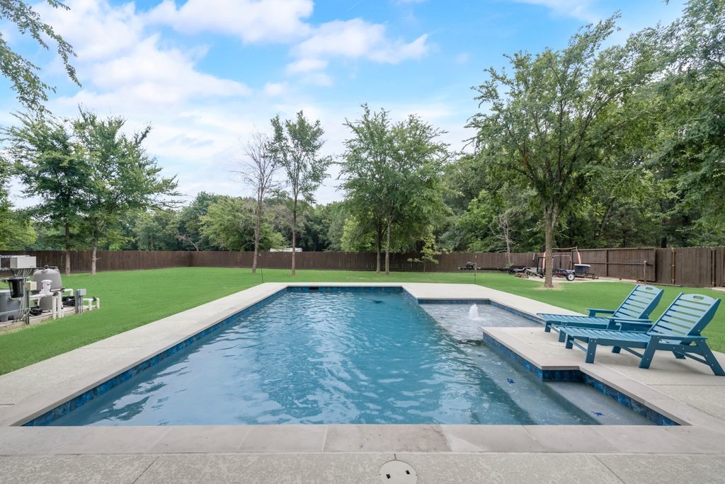 733 Waters Edge Drive