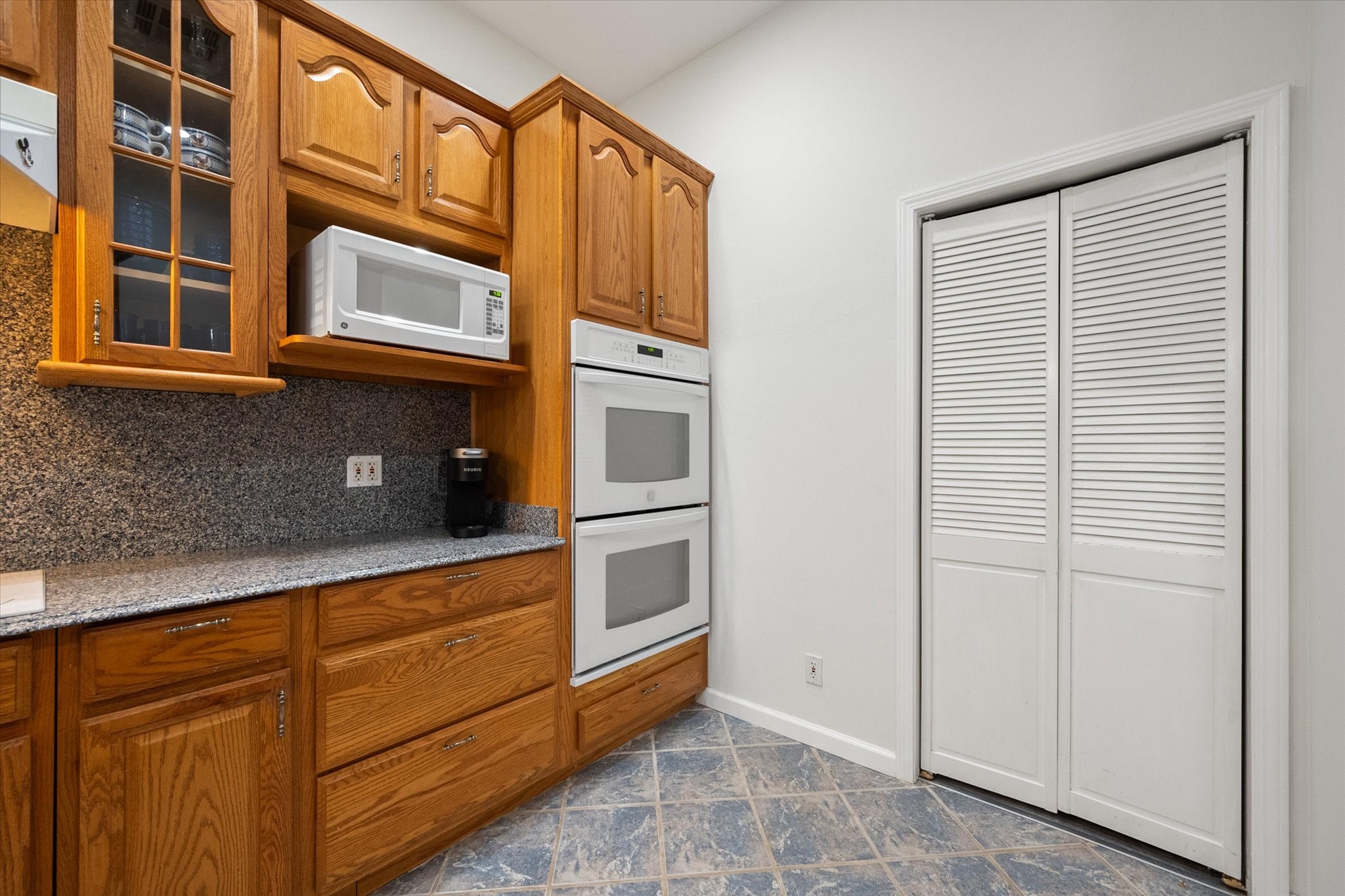 449 Meandering Way