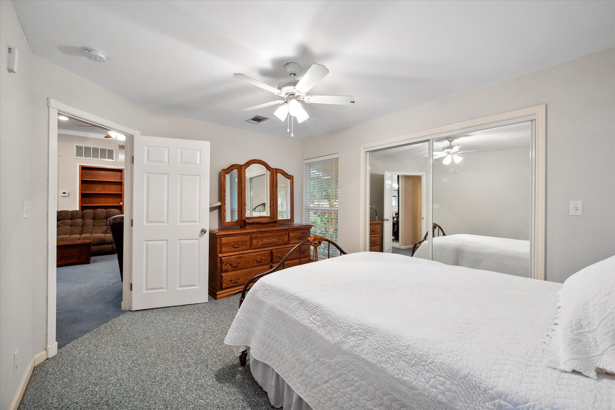 449 Meandering Way