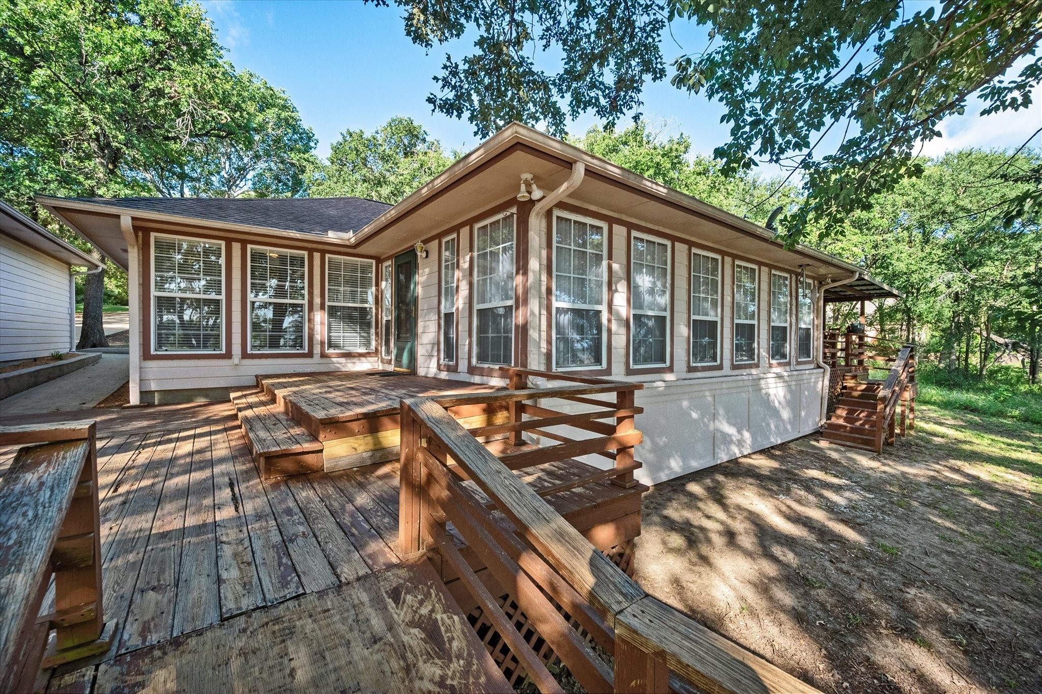 449 Meandering Way