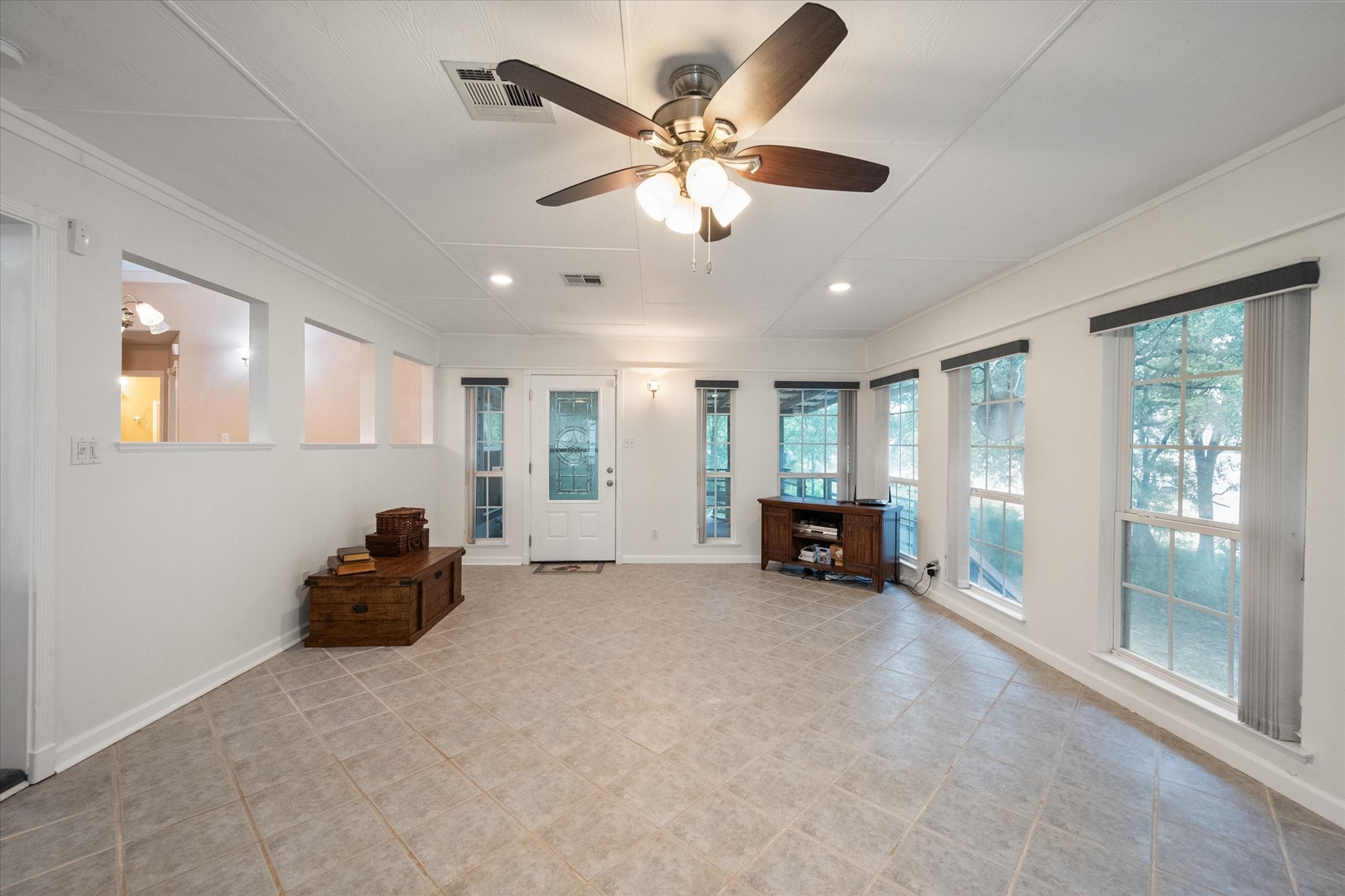 449 Meandering Way