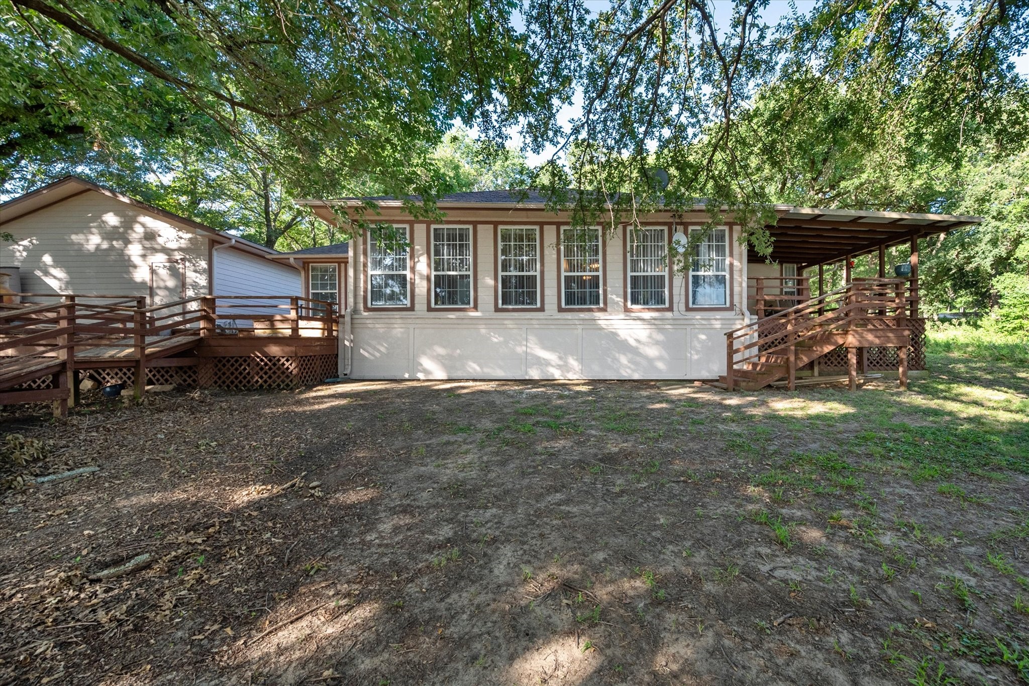 449 Meandering Way