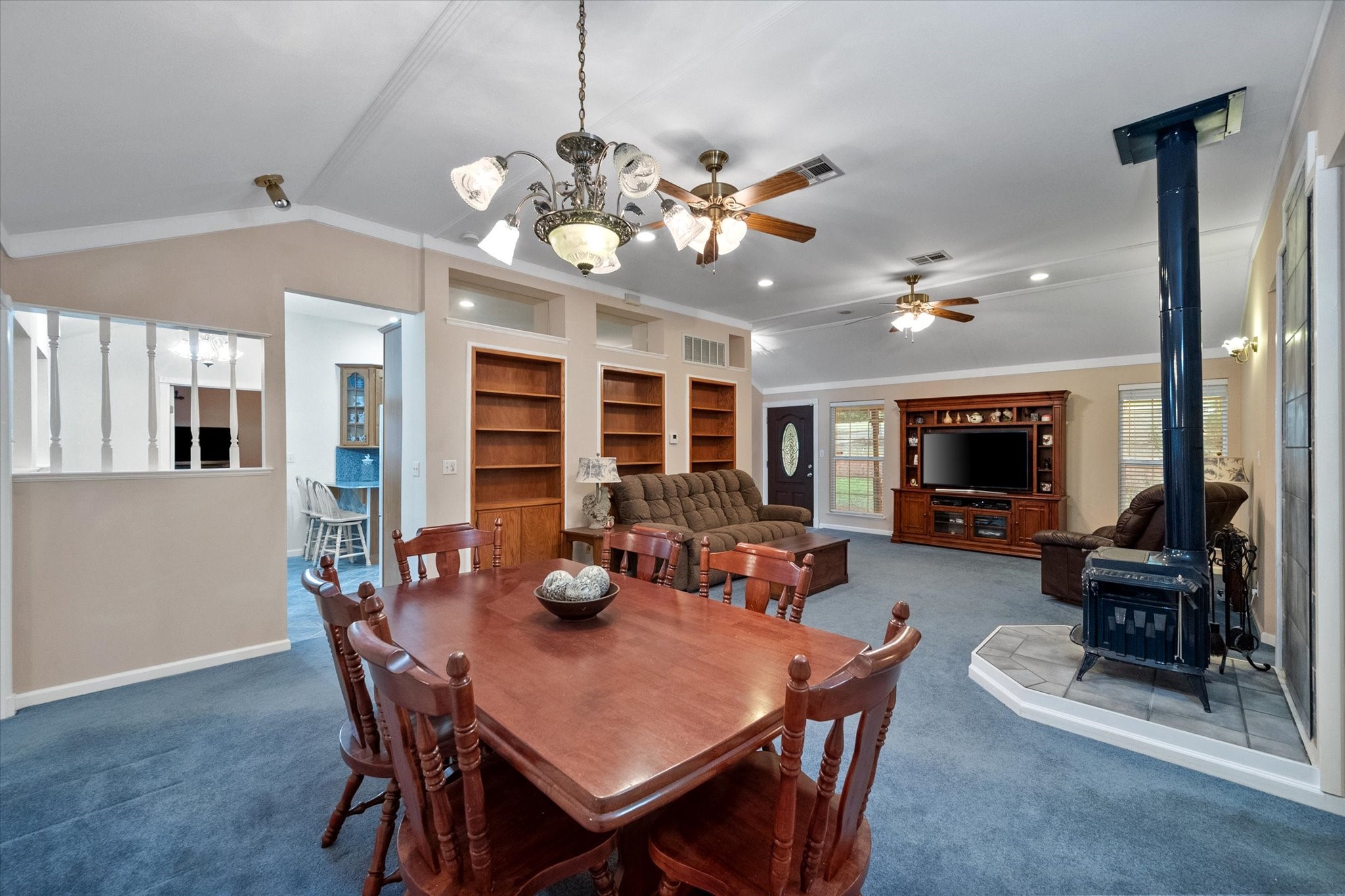 449 Meandering Way