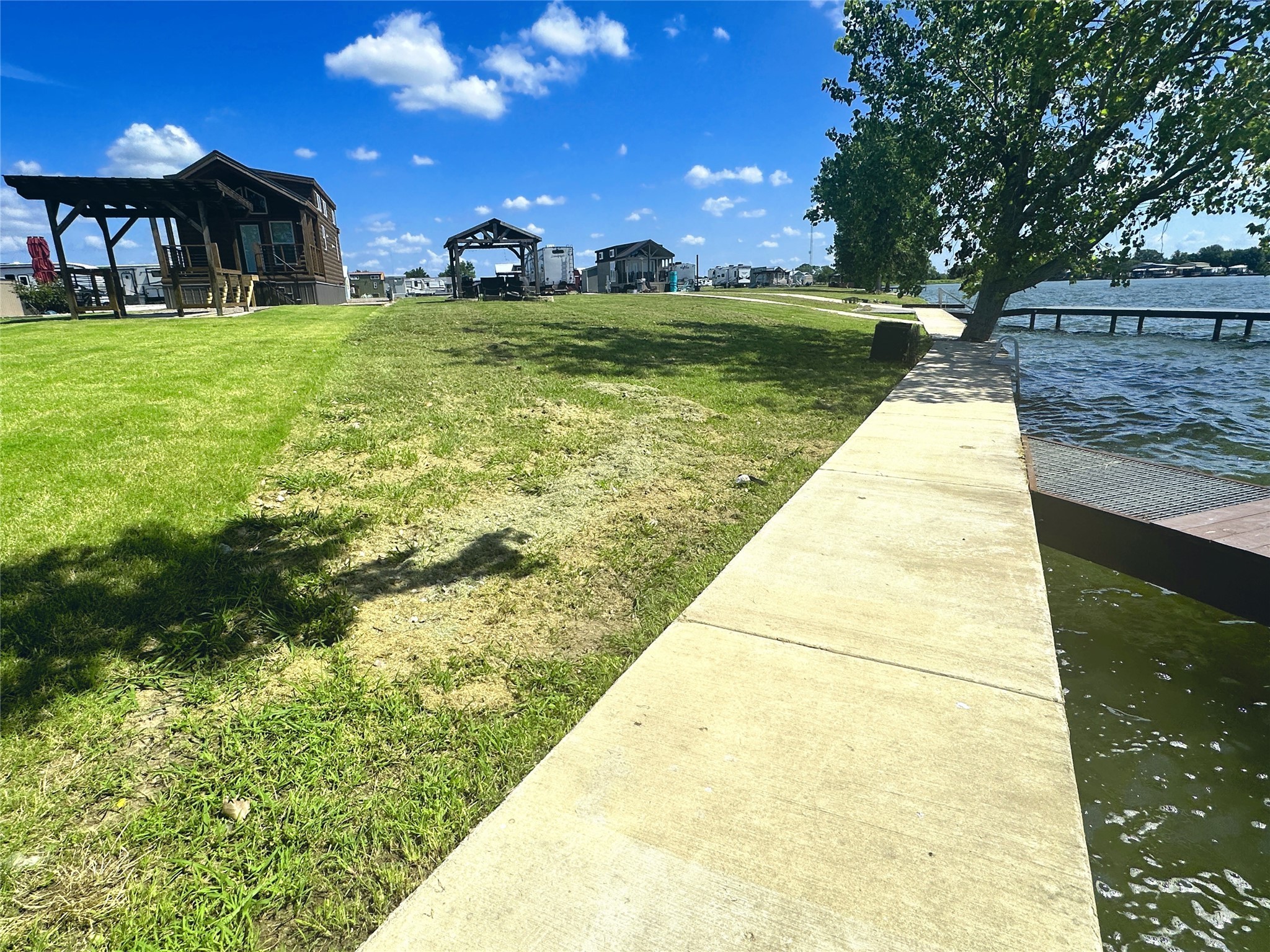 6415 Peninsula Road