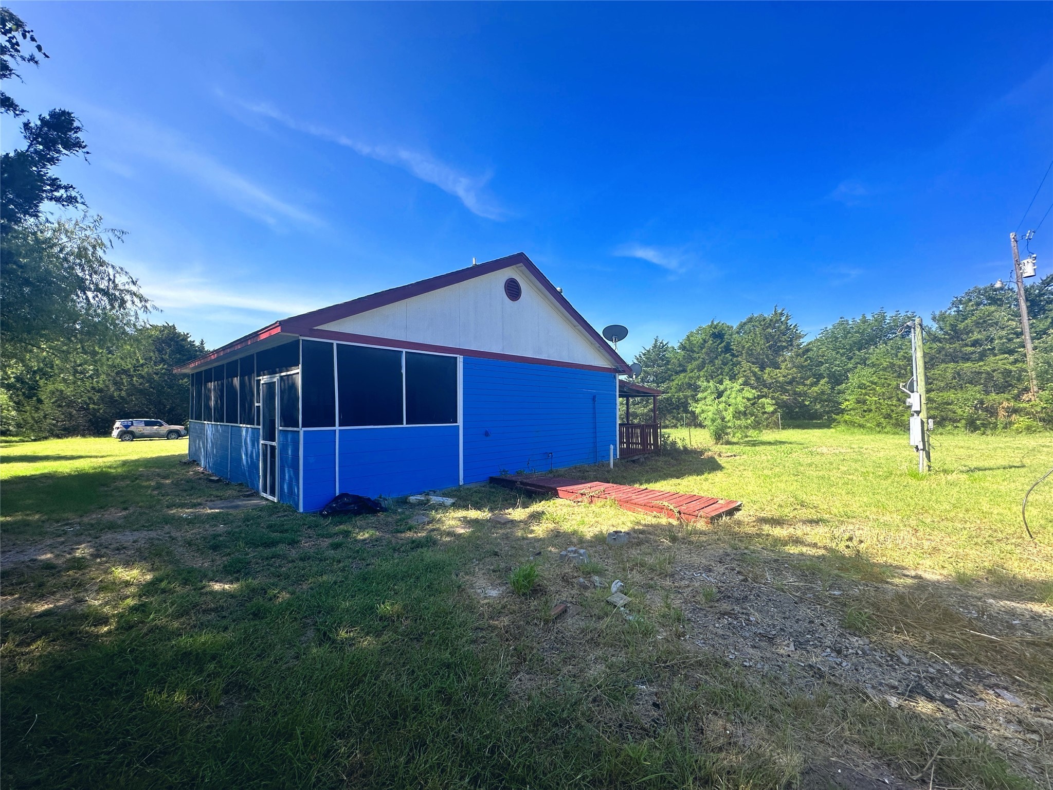 1910 County Road 2230
