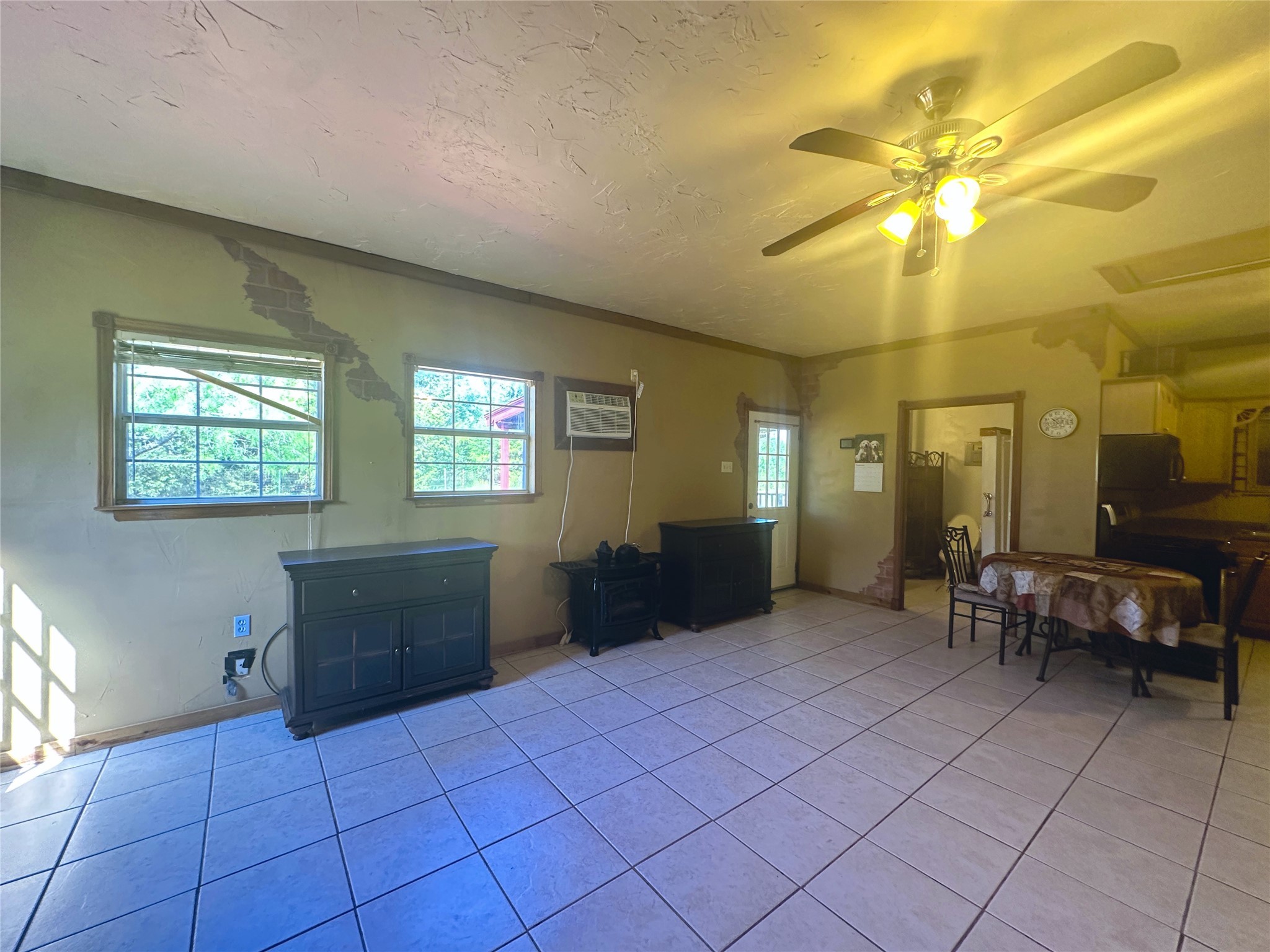 1910 County Road 2230