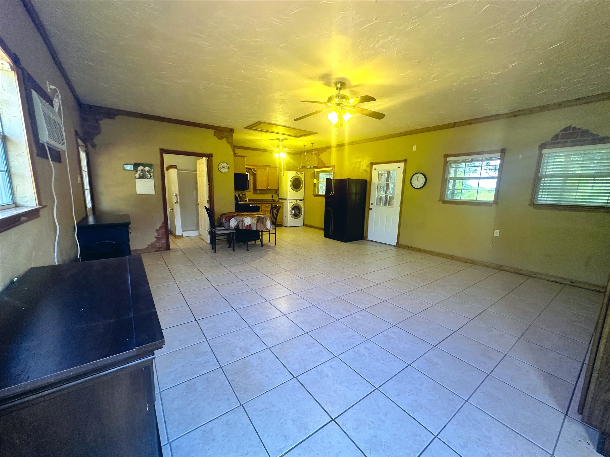 1910 County Road 2230