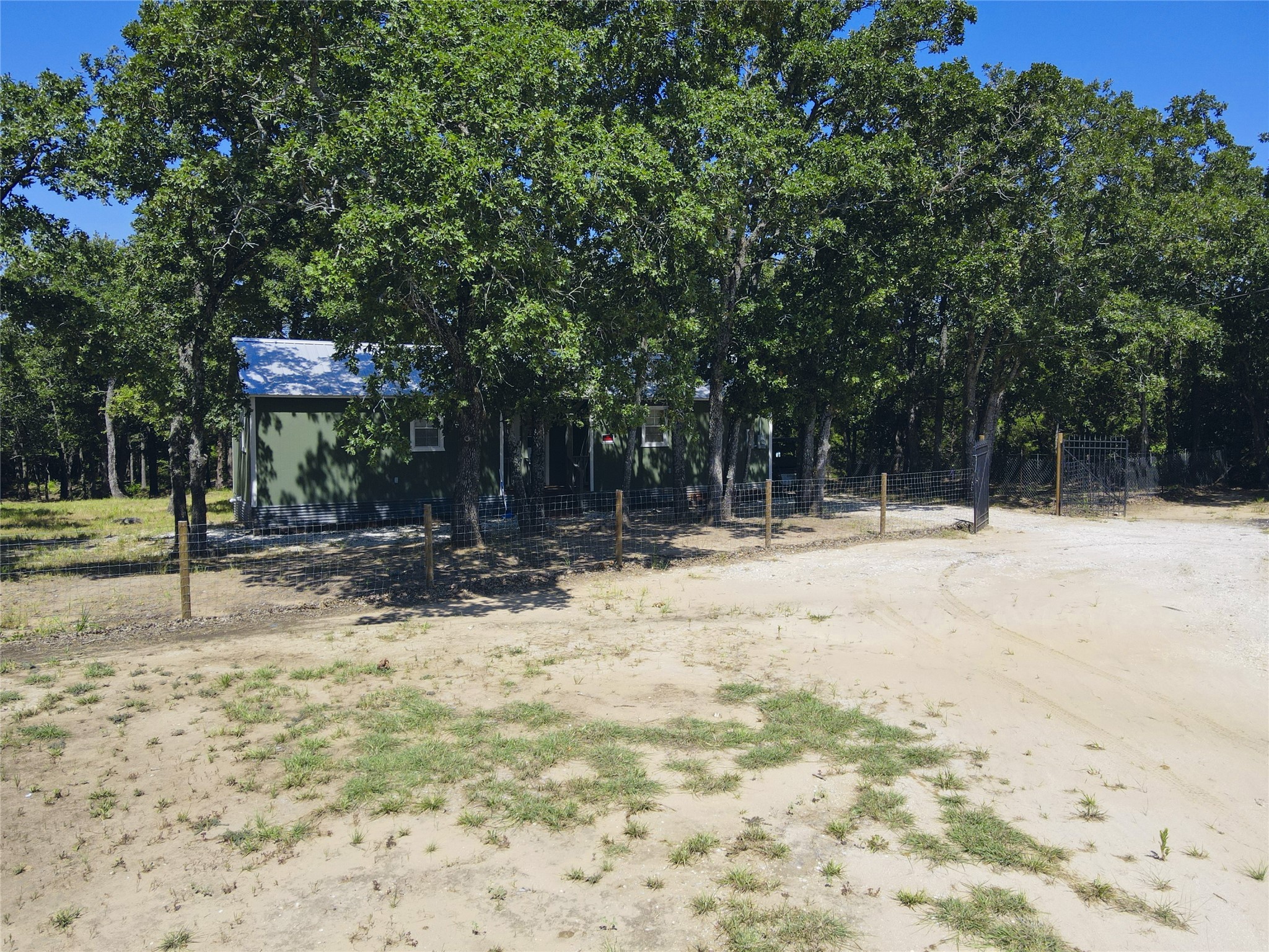 127 NW County Road 3175