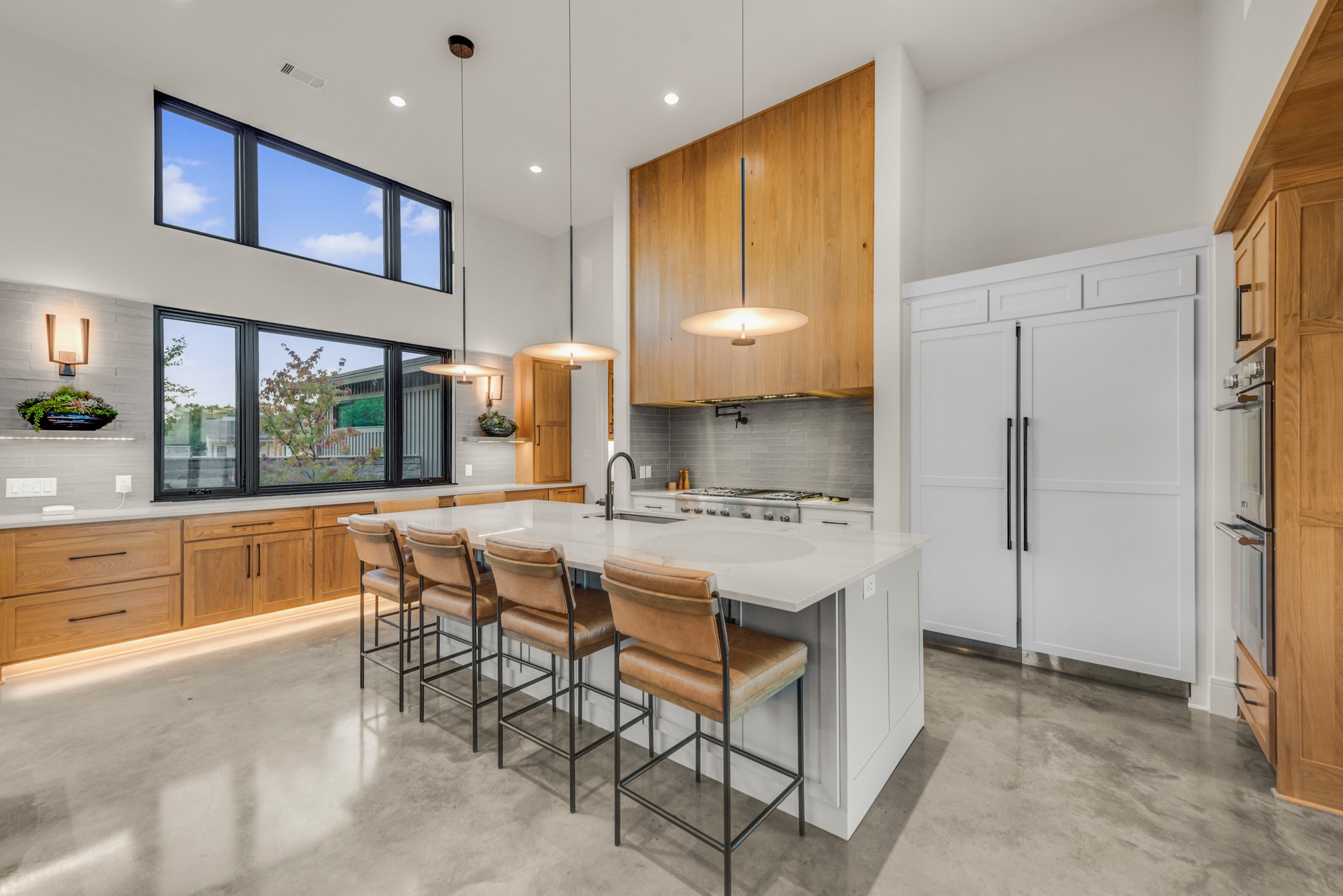 2240 Lake View Landing