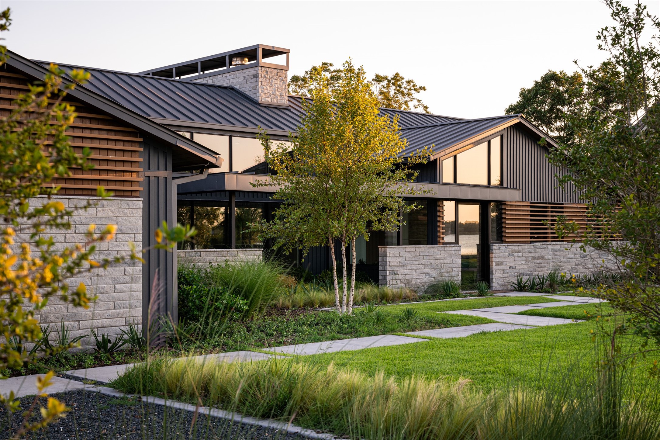 2240 Lake View Landing