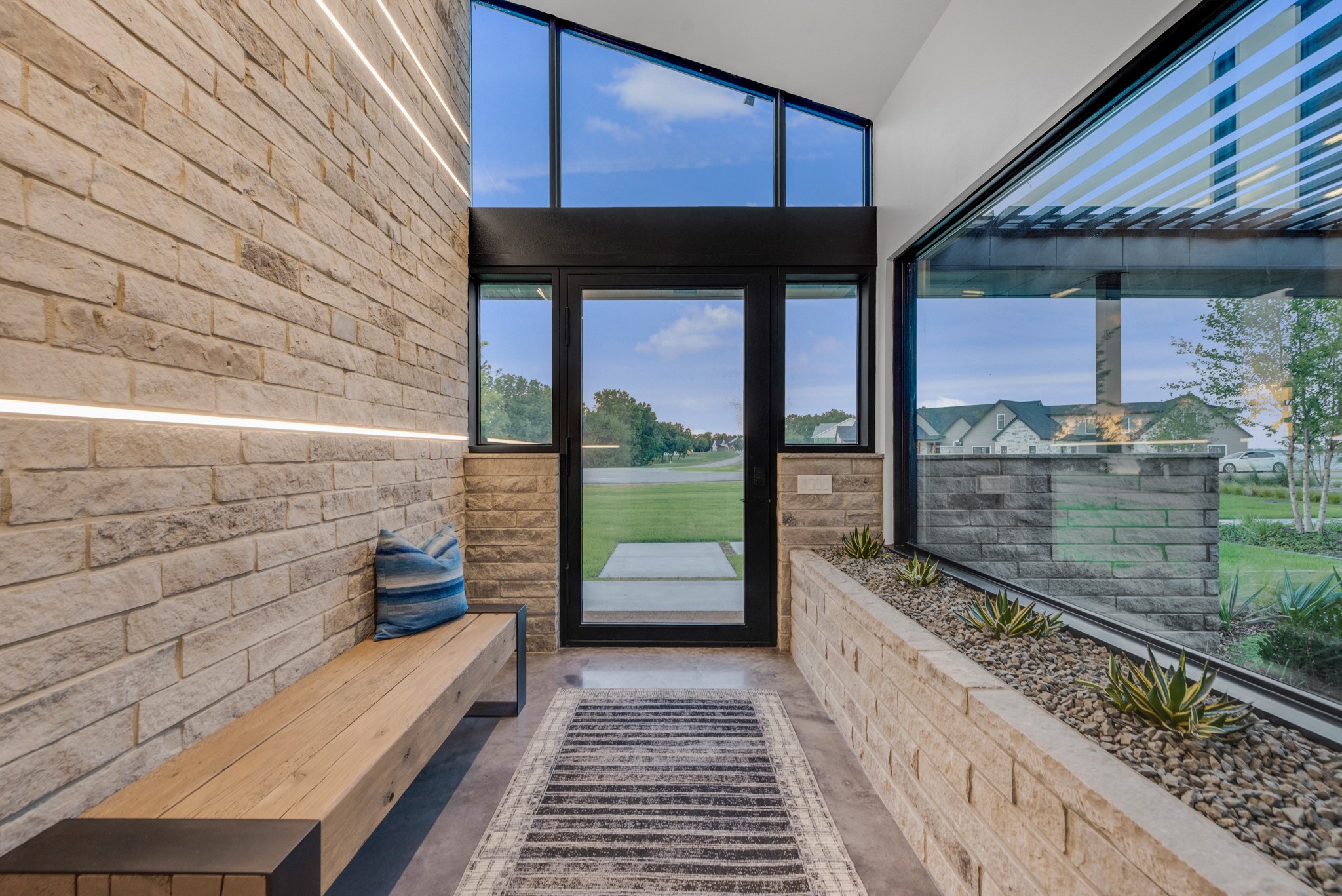 2240 Lake View Landing