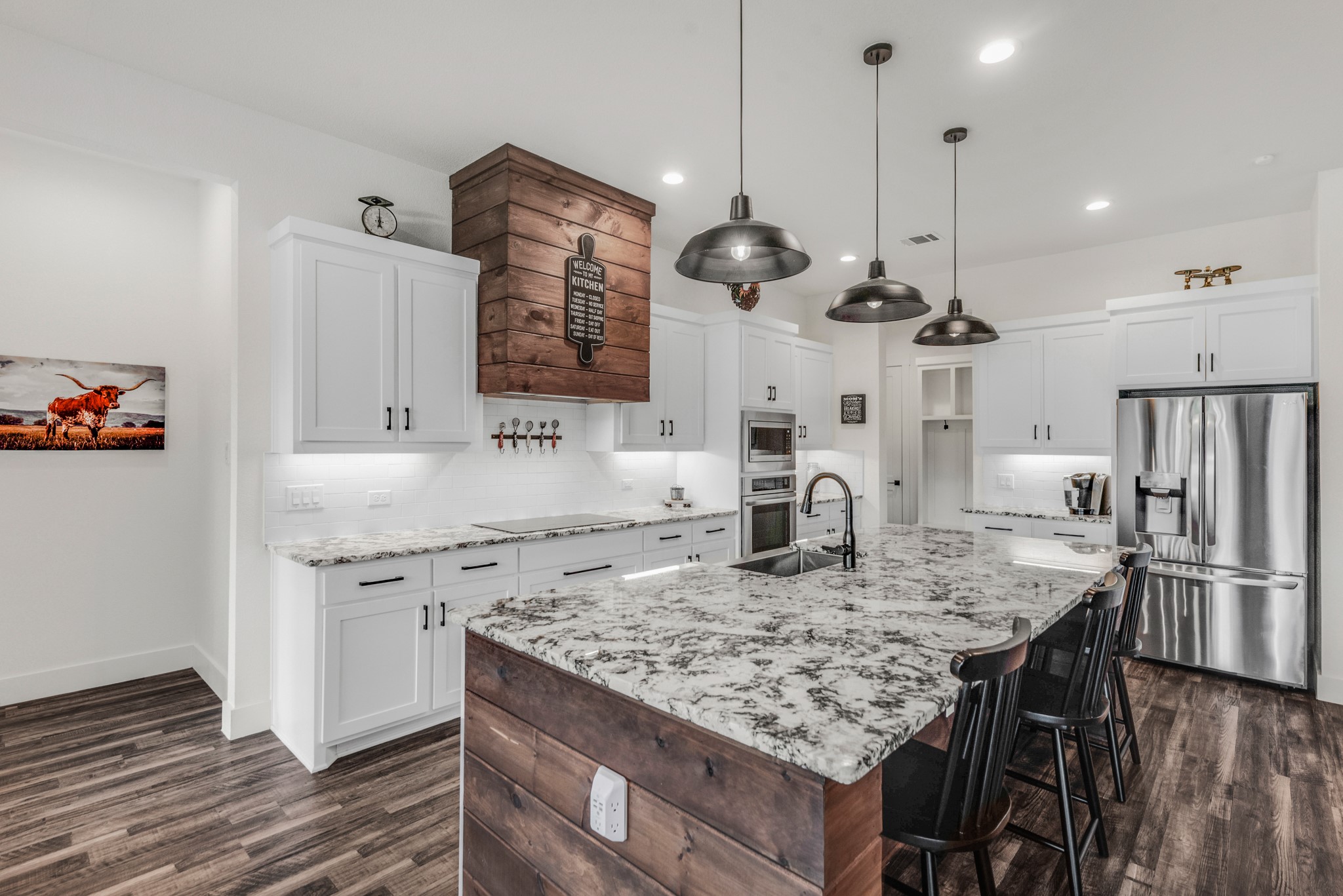 812 Waters Edge Drive
