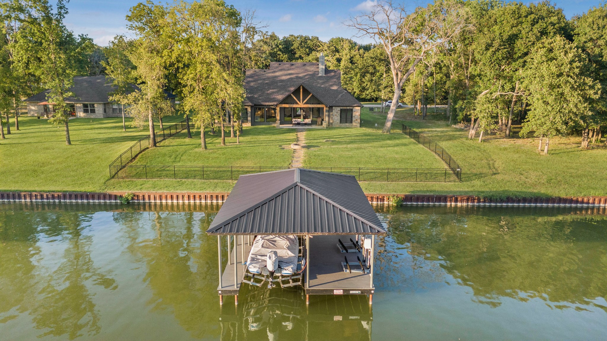 812 Waters Edge Drive