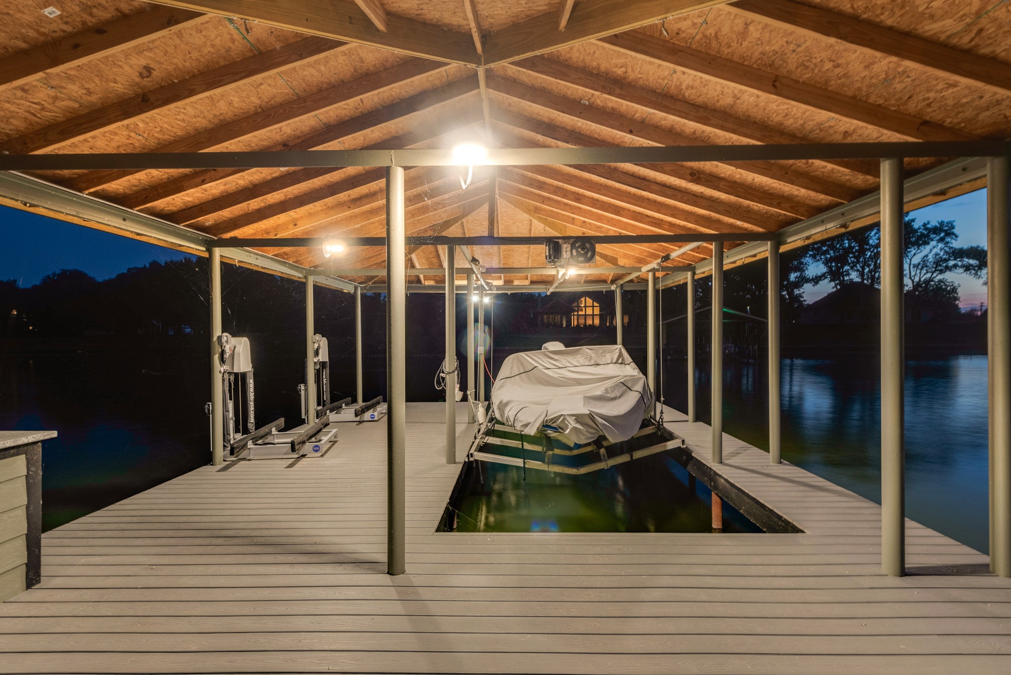 812 Waters Edge Drive