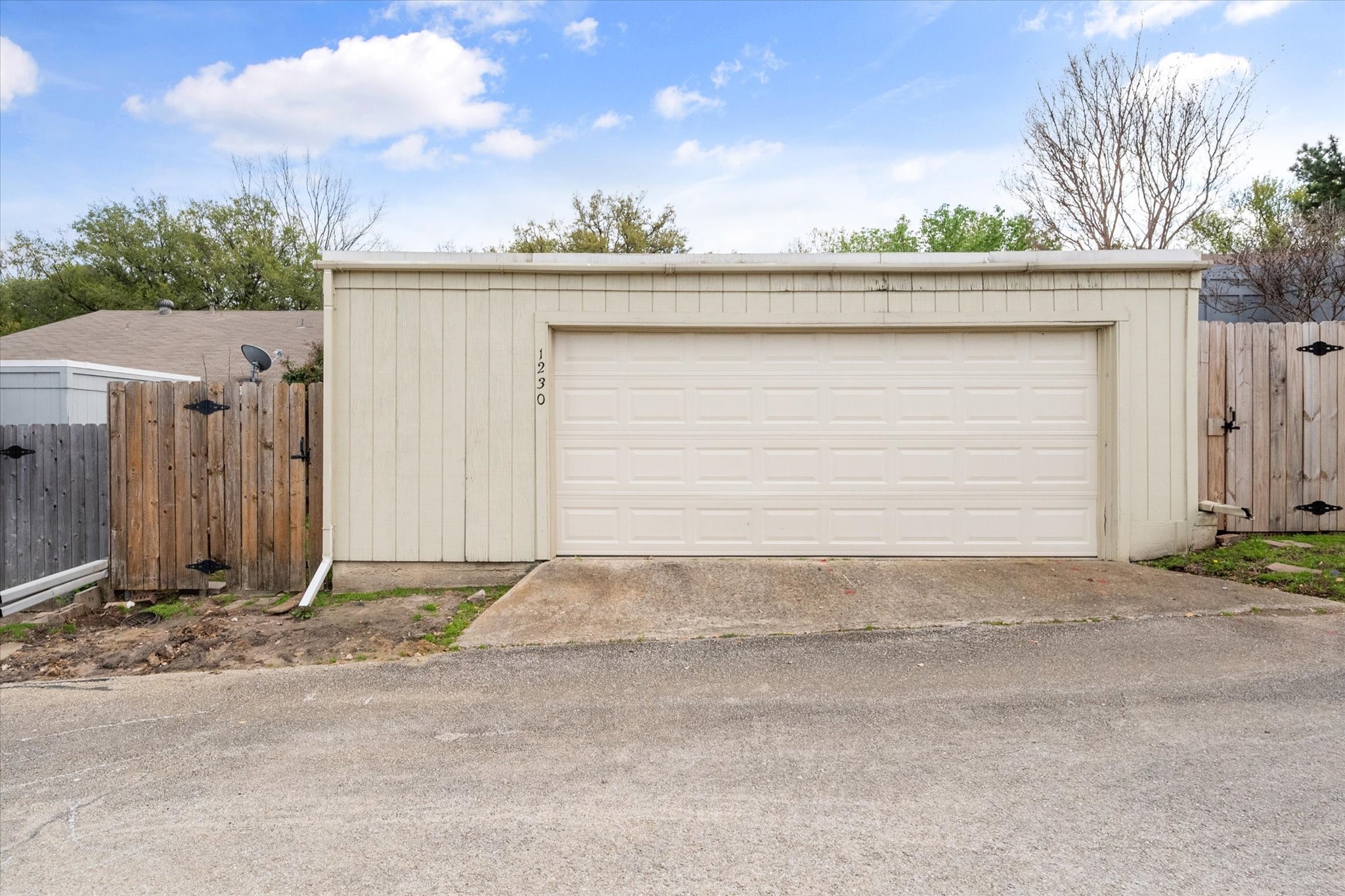 1230 Lexington Drive