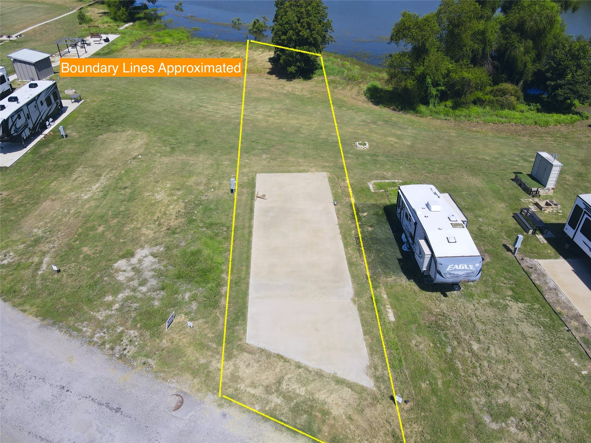 5086 Waterfront Road