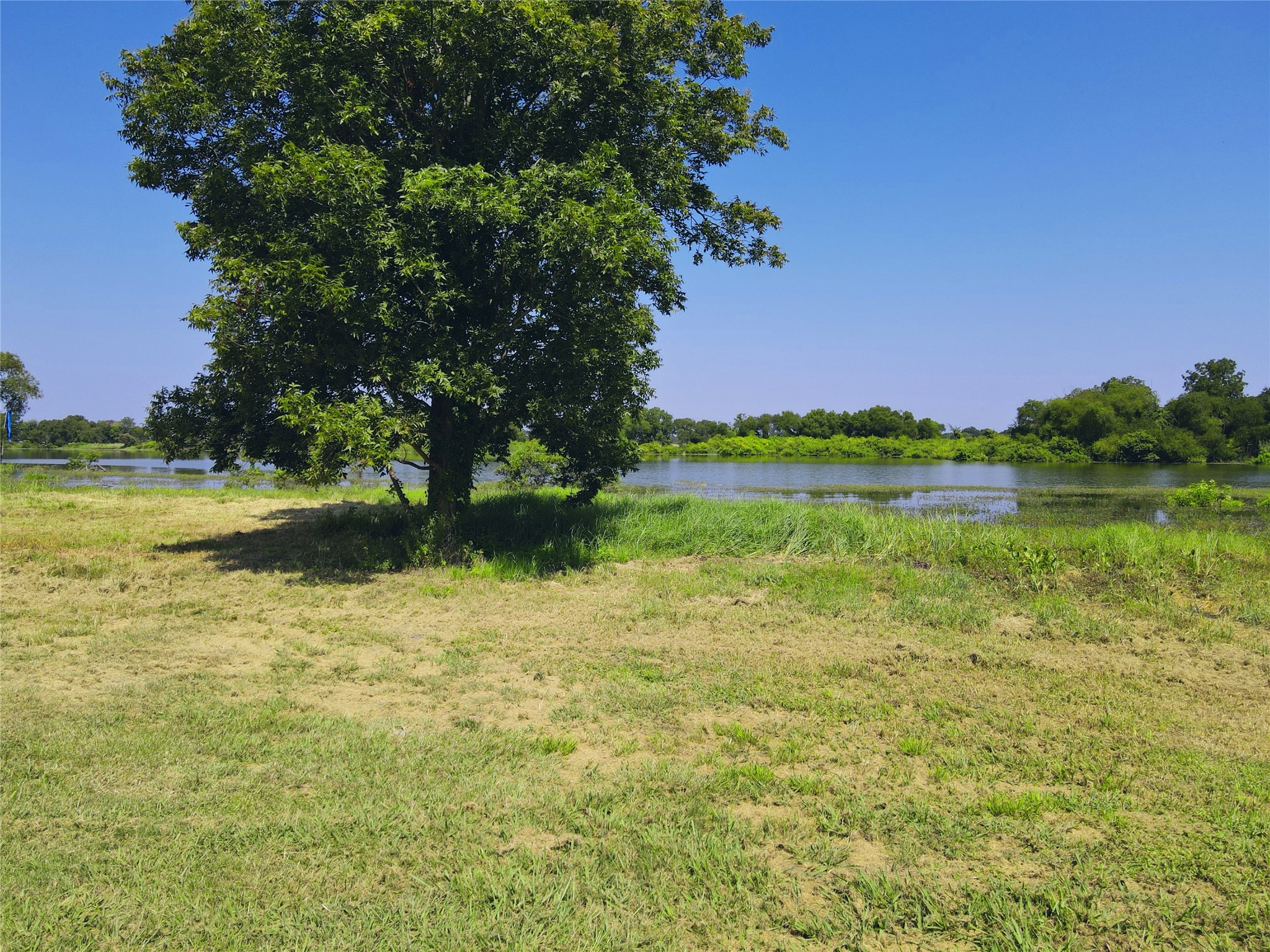 5086 Waterfront Road