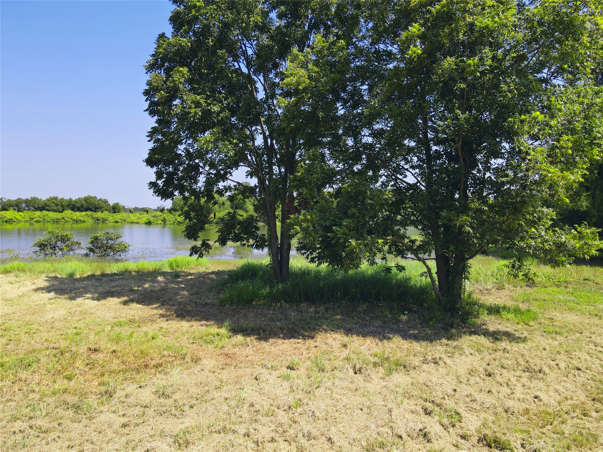 5086 Waterfront Road