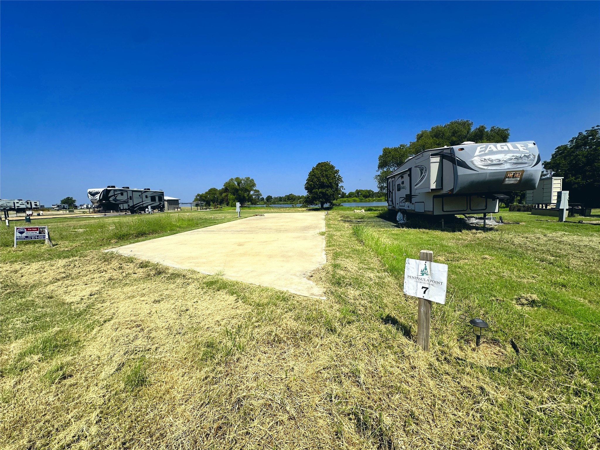 5086 Waterfront Road