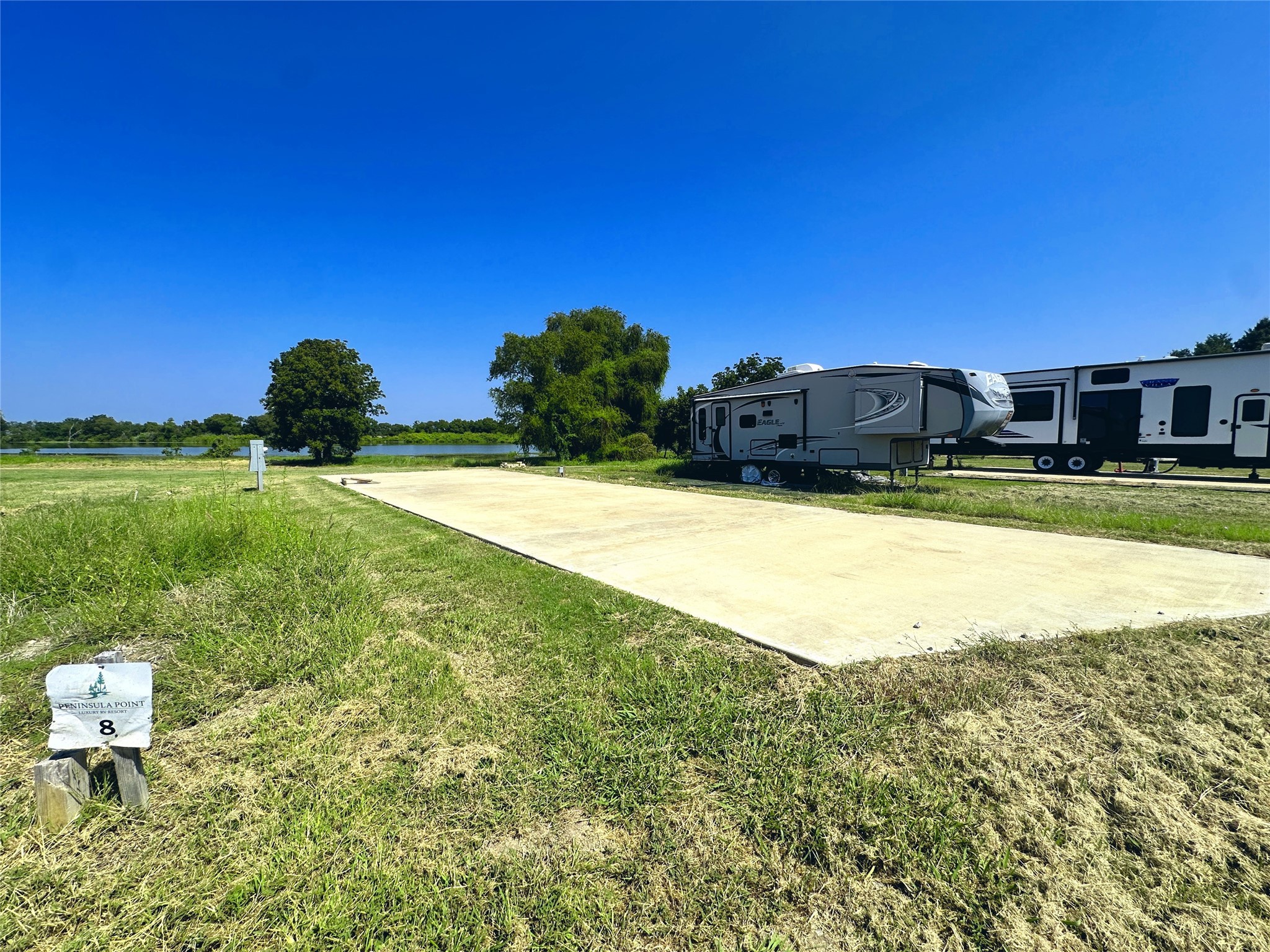 5086 Waterfront Road