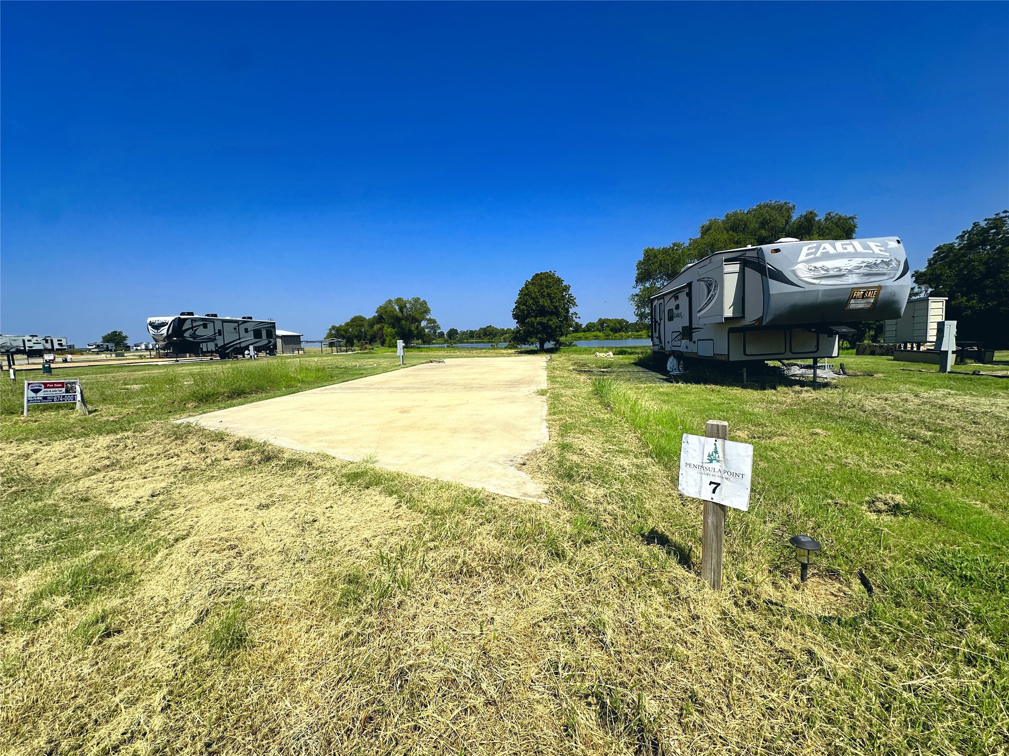 5086 Waterfront Road