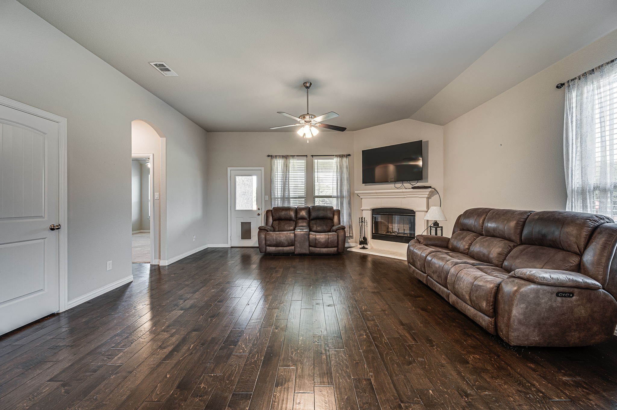 804 Royse Ridge Road
