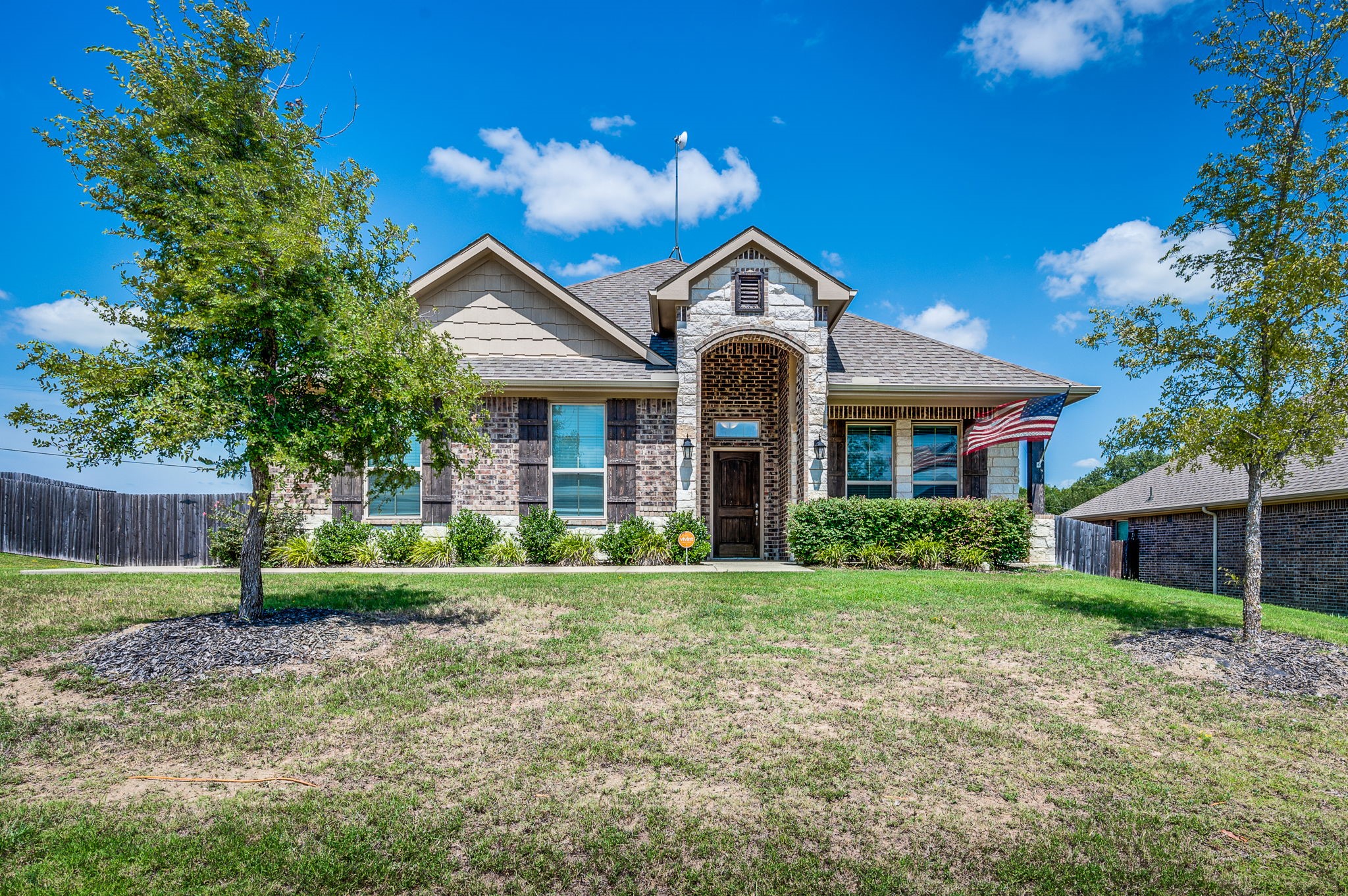 804 Royse Ridge Road