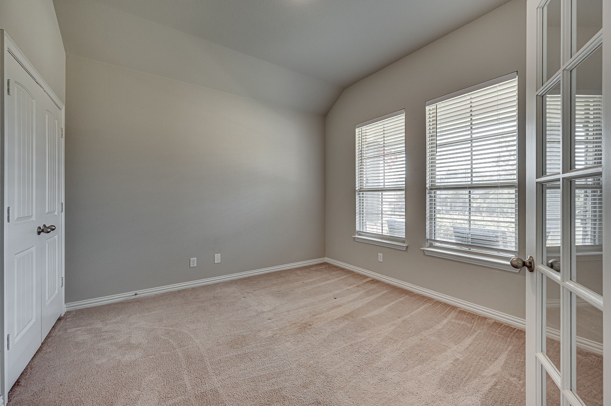 804 Royse Ridge Road