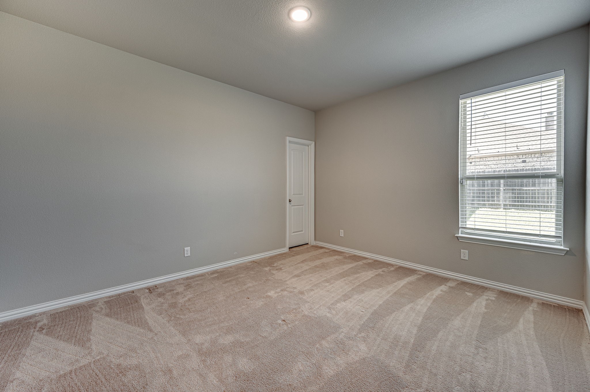 804 Royse Ridge Road