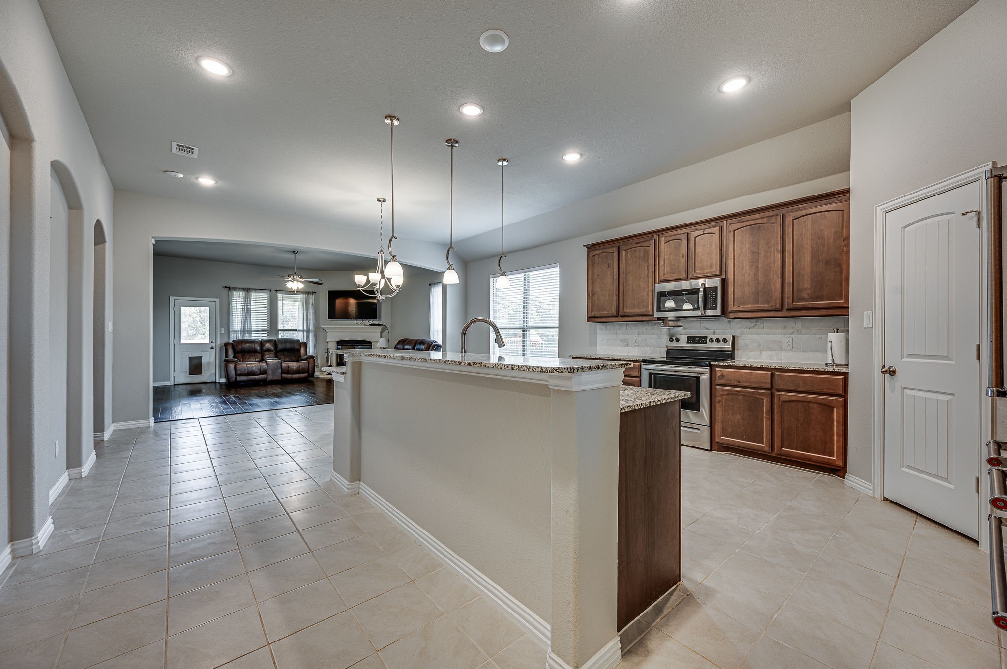 804 Royse Ridge Road