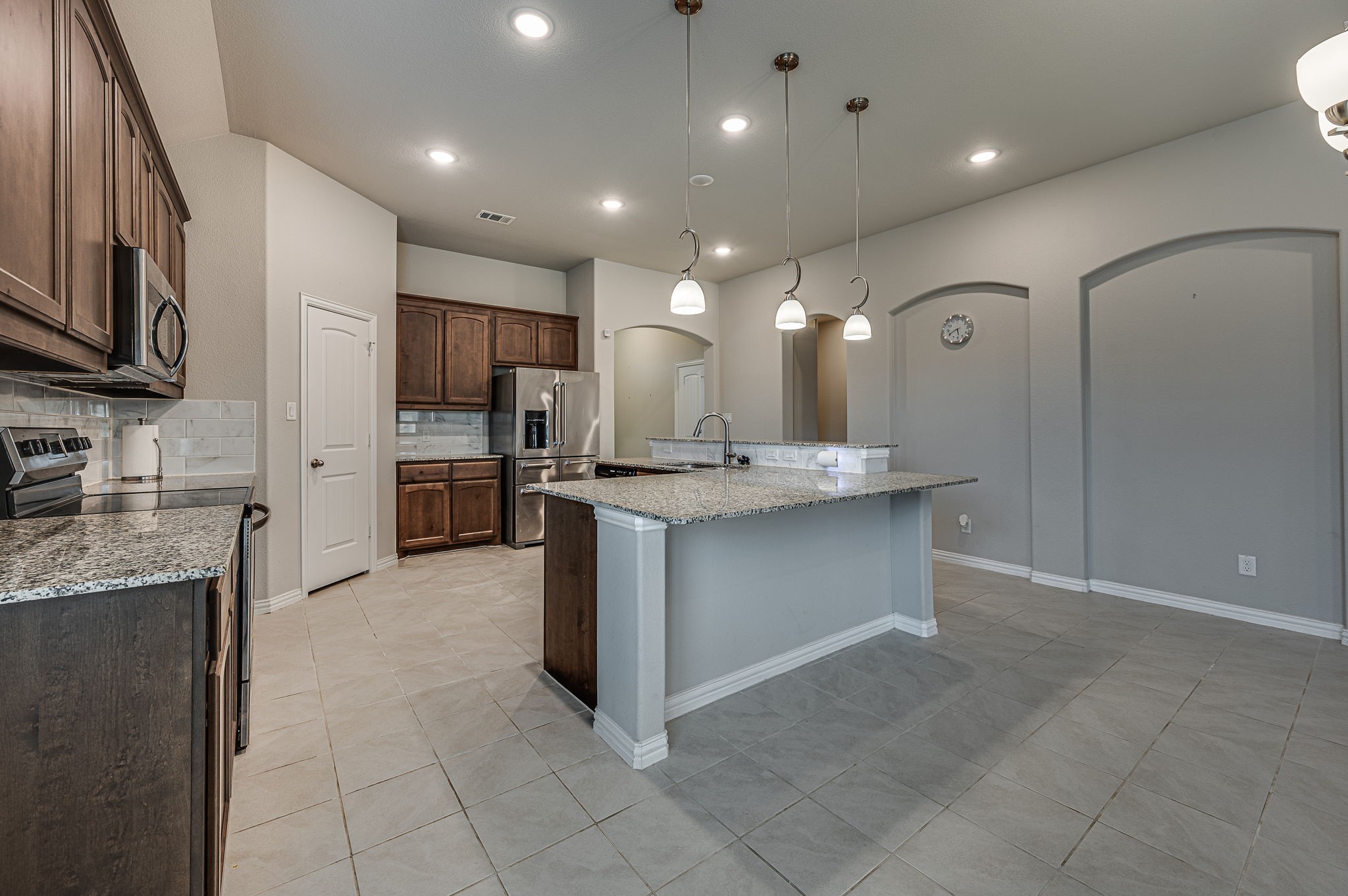 804 Royse Ridge Road