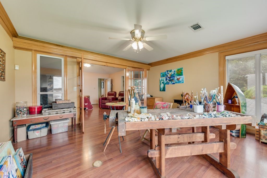 340 Knights Circle