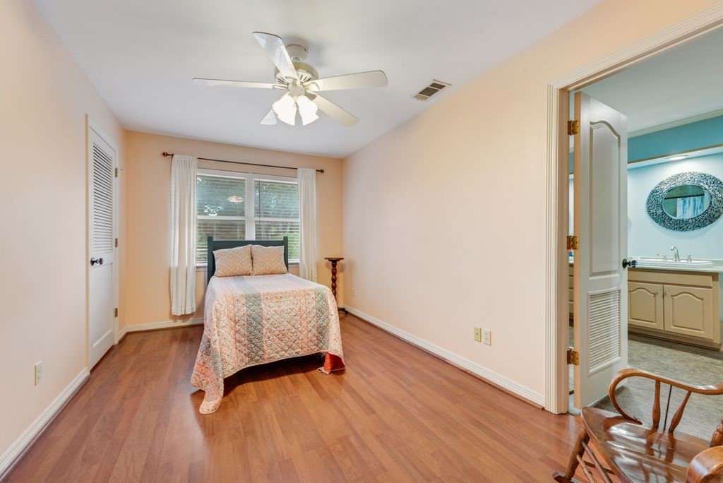 340 Knights Circle