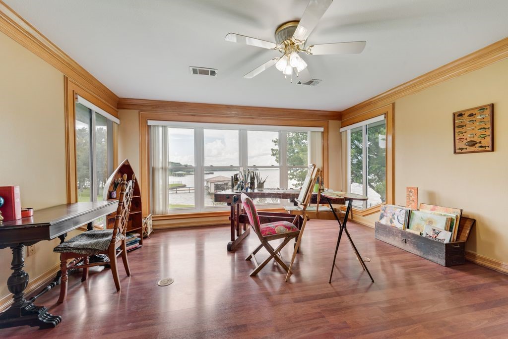 340 Knights Circle